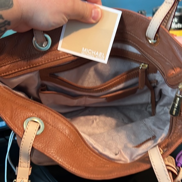 MICHAEL KORS BEAUTIFUL BROWN BAG - Picture 9 of 12